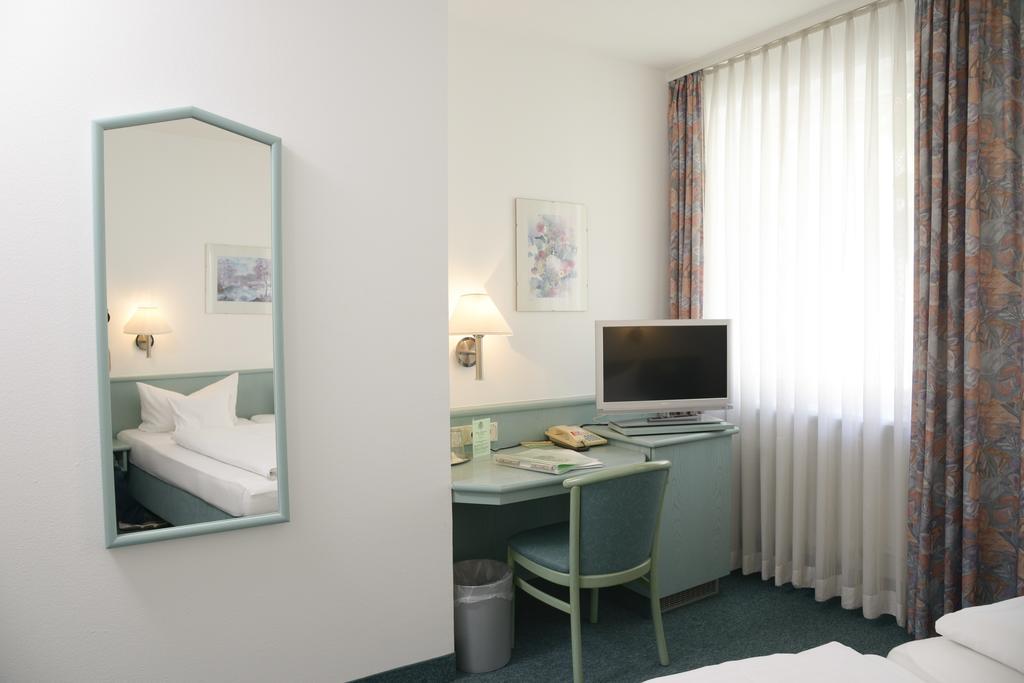 Hotel Till Eulenspiegel - Nichtrauchhotel - Garni Βίρτσμπουργκ Εξωτερικό φωτογραφία